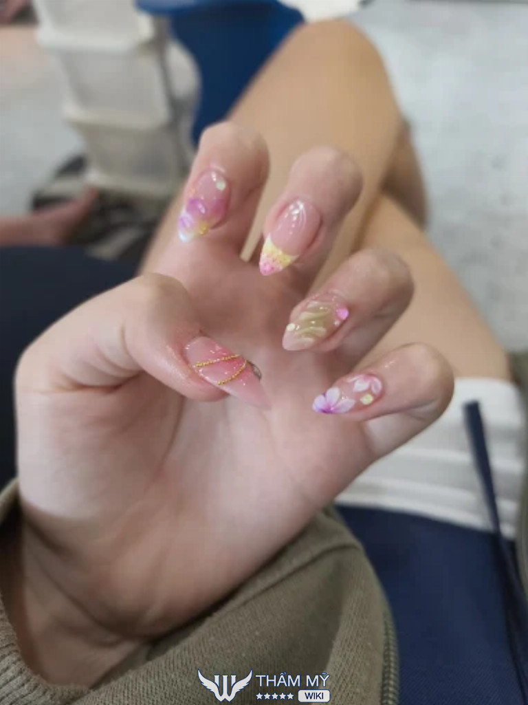 Tiệm nail ở Phường Tân Thuận - Cosie Nails Town