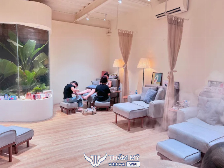 Tiệm nail tại Quận 2 - Eggsy Nails