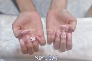 10 Tiệm nail Quận 7 giá rẻ, bền đẹp từng chi tiết