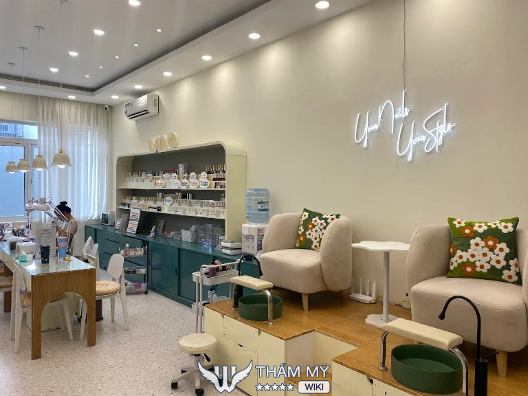 Tiệm nail Quận 7 giá rẻ IMO NAILS & Beauty