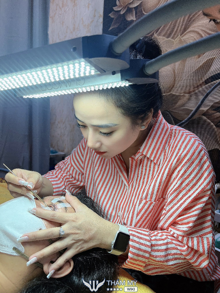 Tiệm Nối Mi Nhuận Cà Mau