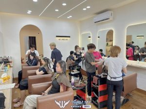 Venice Salon: 216C Lũy Bán Bích, Tân Phú