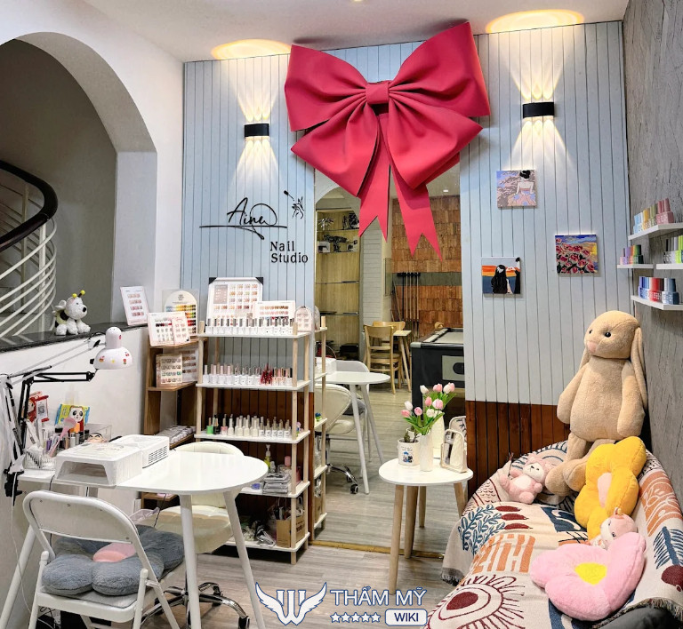 Bài viết đánh giá về Aine Nail Studio: 126E Phan Đăng Lưu, P. Đức Nhuận
