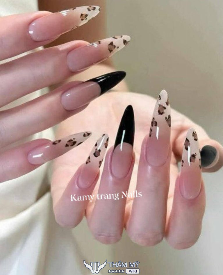 Tiệm nail Cần Giờ