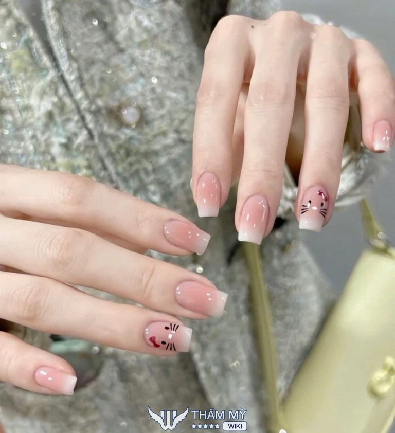 Tiệm nail ở Phường Chánh Hưng giá rẻ