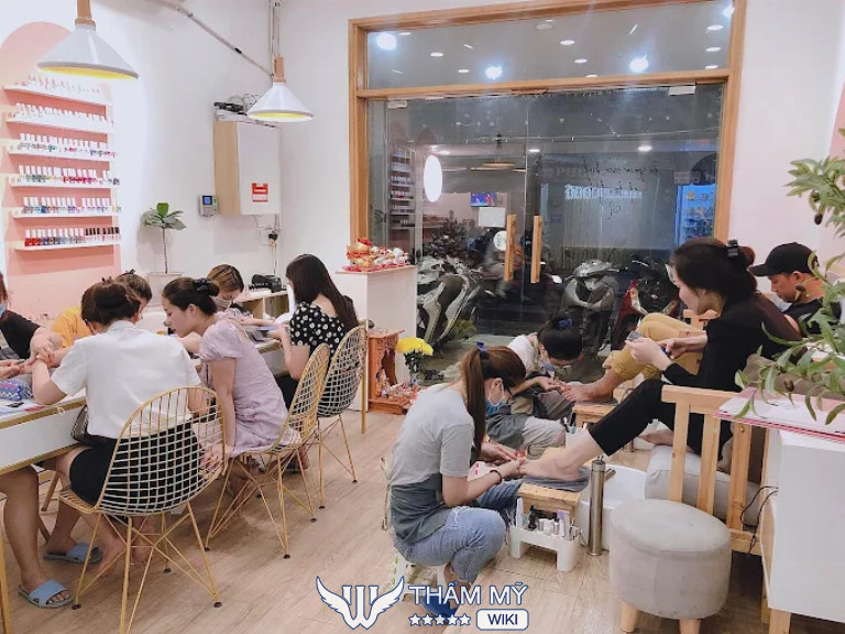 Tiệm nail tại Phường Hòa Hưng