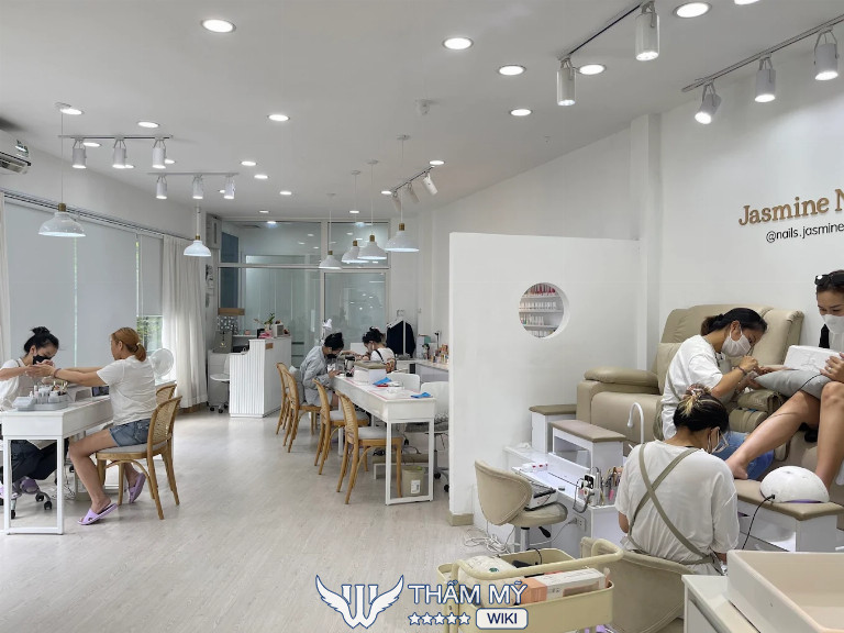 Tiệm làm nail ở Phường Hòa Hưng - Jasmine Nails