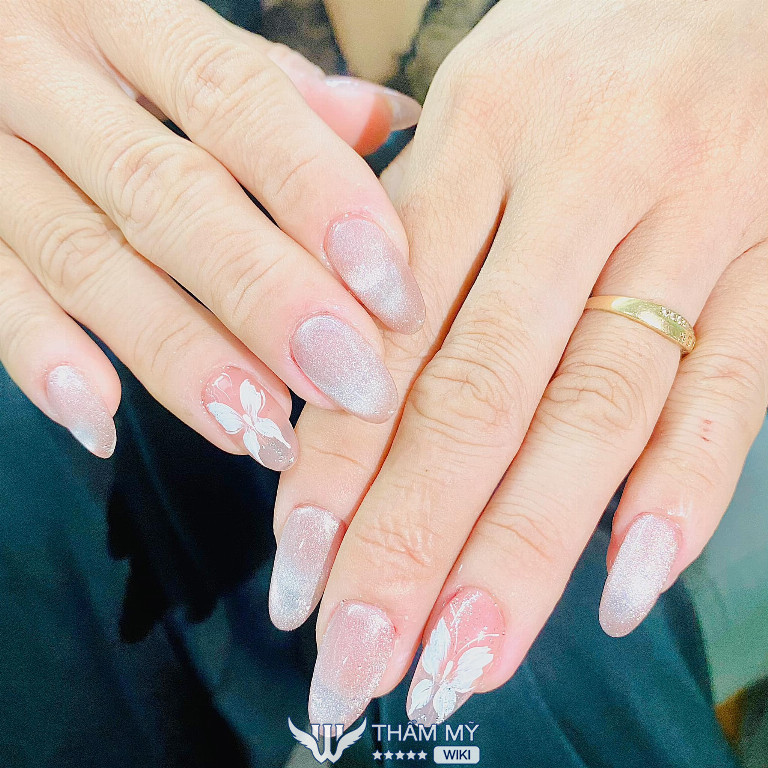 Bảo Di Nails Tiệm làm móng ở Phường Phú Định
