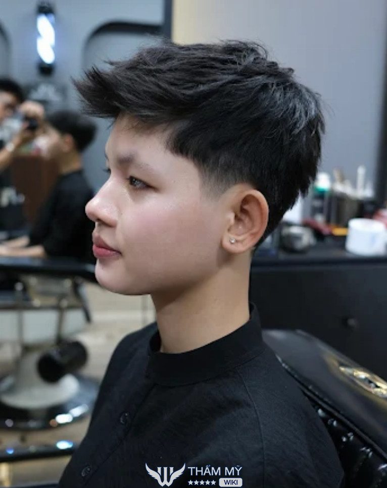 tiệm cắt tóc nam đẹp ở Bình Định 2'T Barber House