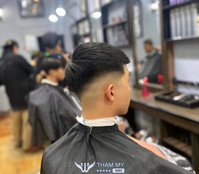 tiệm cắt tóc nam giá rẻ ở Bình Định Lee Barber Shop