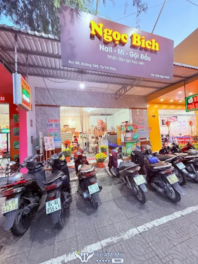 Ngọc Bích Tiệm nối mi đẹp tại Trà Vinh