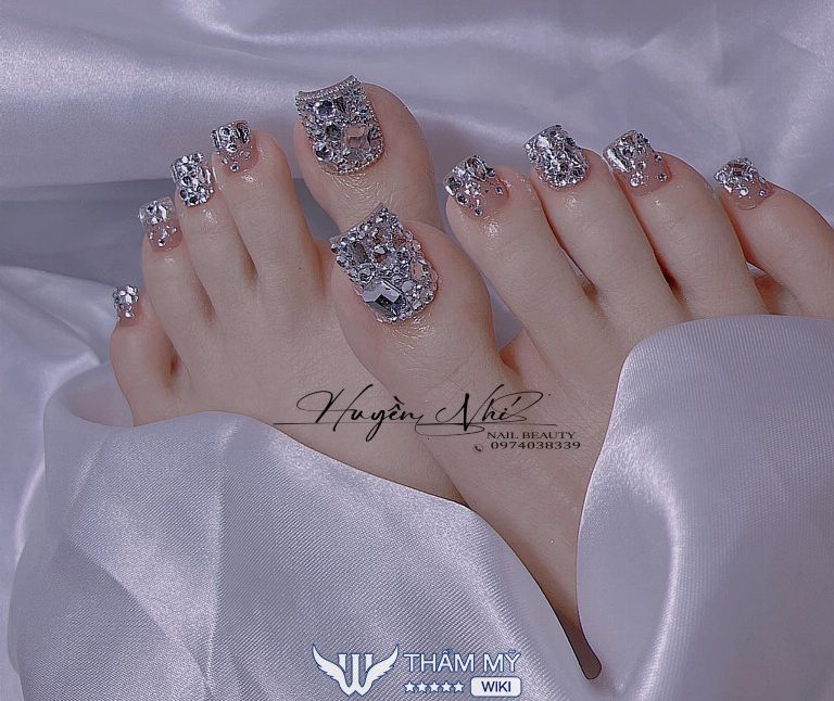 Tiệm làm nail ở Bình Phước giá rẻ Huyền Nhi Nails