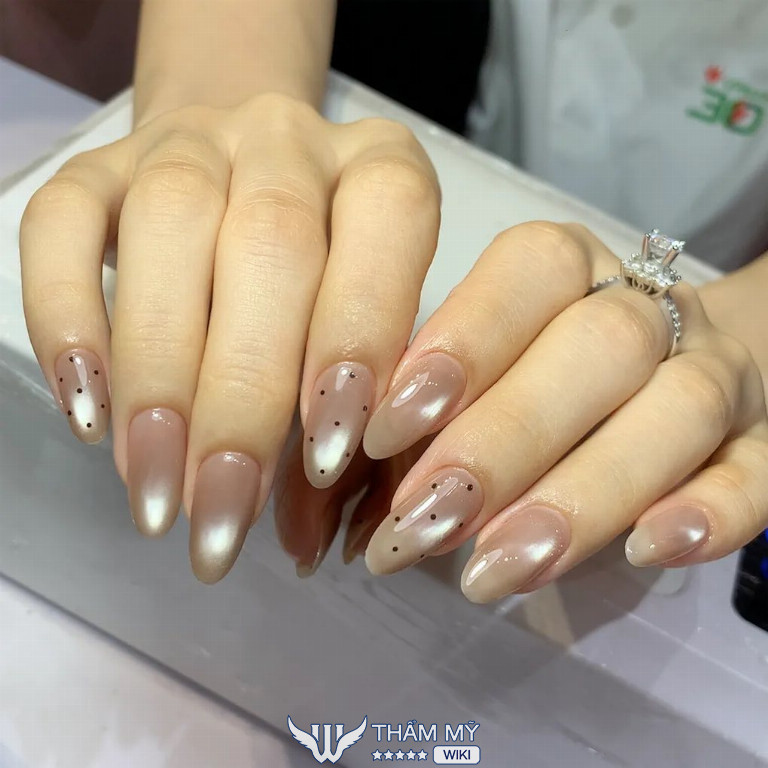 Tiệm làm nail đẹp tại Hòa Bình
