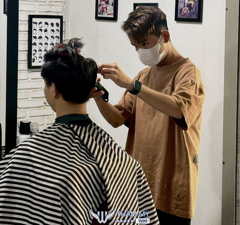 Tiệm cắt tóc nam đẹp ở Cà Mau Gia Nguyễn BarberShop