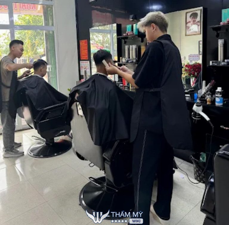 Tiệm cắt tóc nam đẹp ở Hưng Yên Thành Văn Barbershop