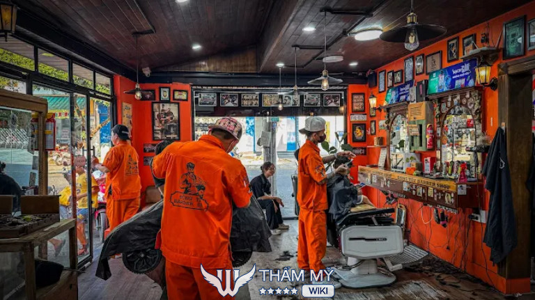Tiệm cắt tóc nam đẹp ở Kon Tum Đông Tây Barbershop