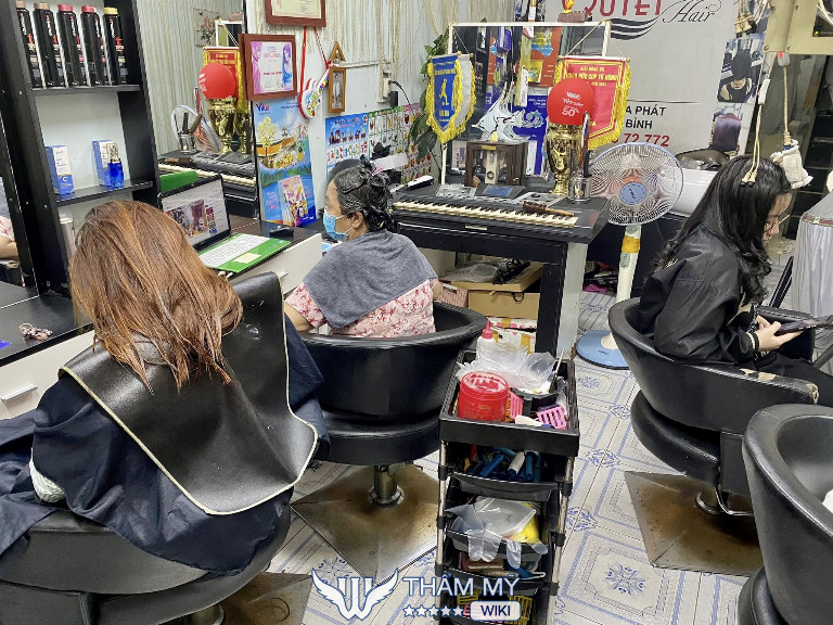 Salon tóc ở Phường Tân Hòa Quyết Hair