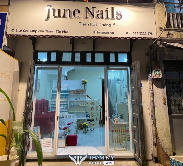 Tiệm làm nail đẹp ở Phường Phú Thạnh June Nails